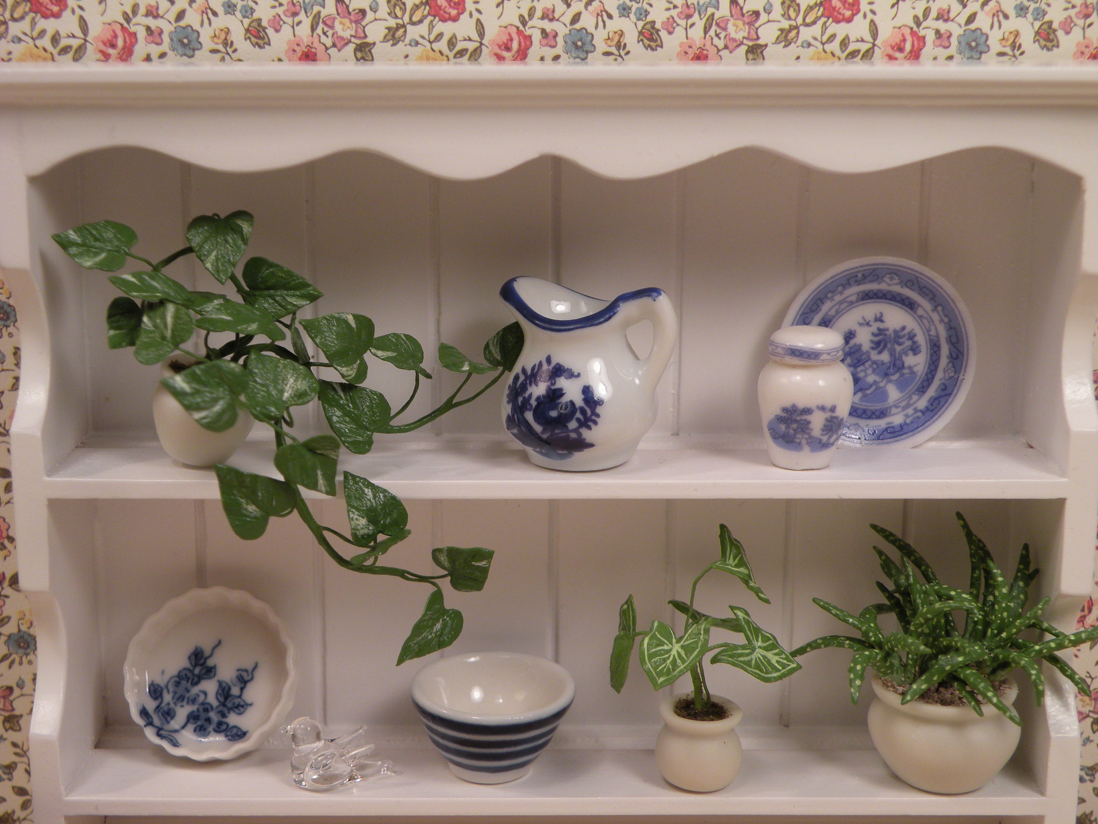 White Shelf with Ivy, Arrowhead Vine, & Aloe Vera